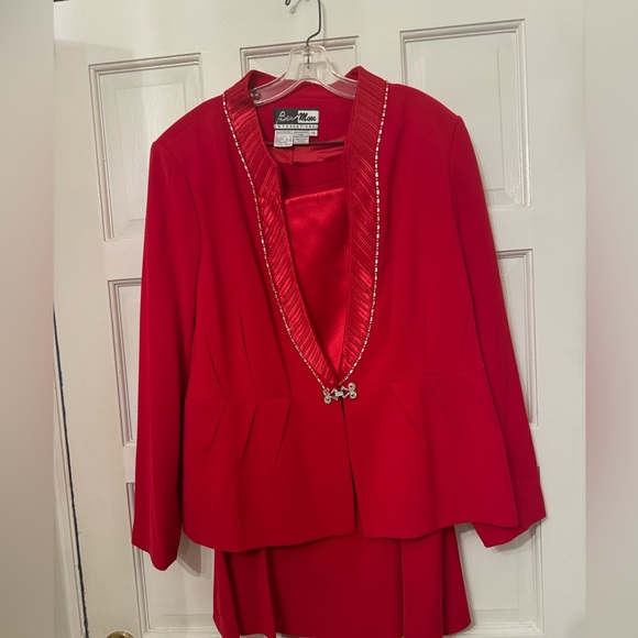 Ben Mark 3 piece suits size 14, 16, 18 red 16 - Picture 3 of 4